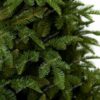 Detail vetvičiek 3D stromčeka Jedľa Kaukazská. 3D ihličie je na nerozoznanie od živého ihličia.