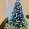 ozdobený vianočný stromček 3D Jedľa Zasnežená 210cm