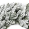 Vianočný veniec na dvere či stôl 3D Smrek Kráľovský, detail zasneženého 3D realistického ihličia
