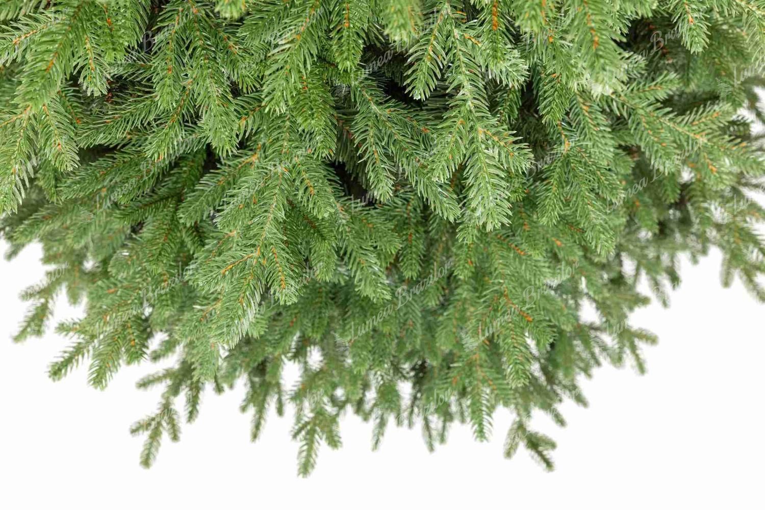 Detaliu al bradului artificial de Crăciun 3D Molid Apenin, Crengile dese au o culoare verde naturală