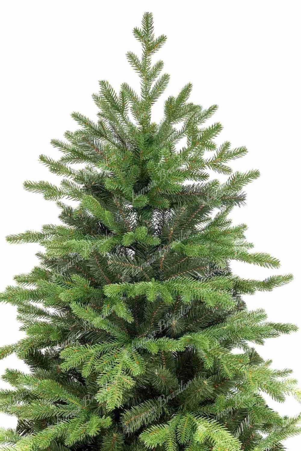 Detaliu al bradului artificial de Crăciun 3D Molid Apenin, Are crengi dese, de culoare verde